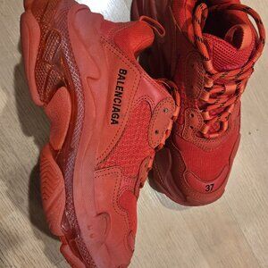 Balenciaga triple S red chunky shoes